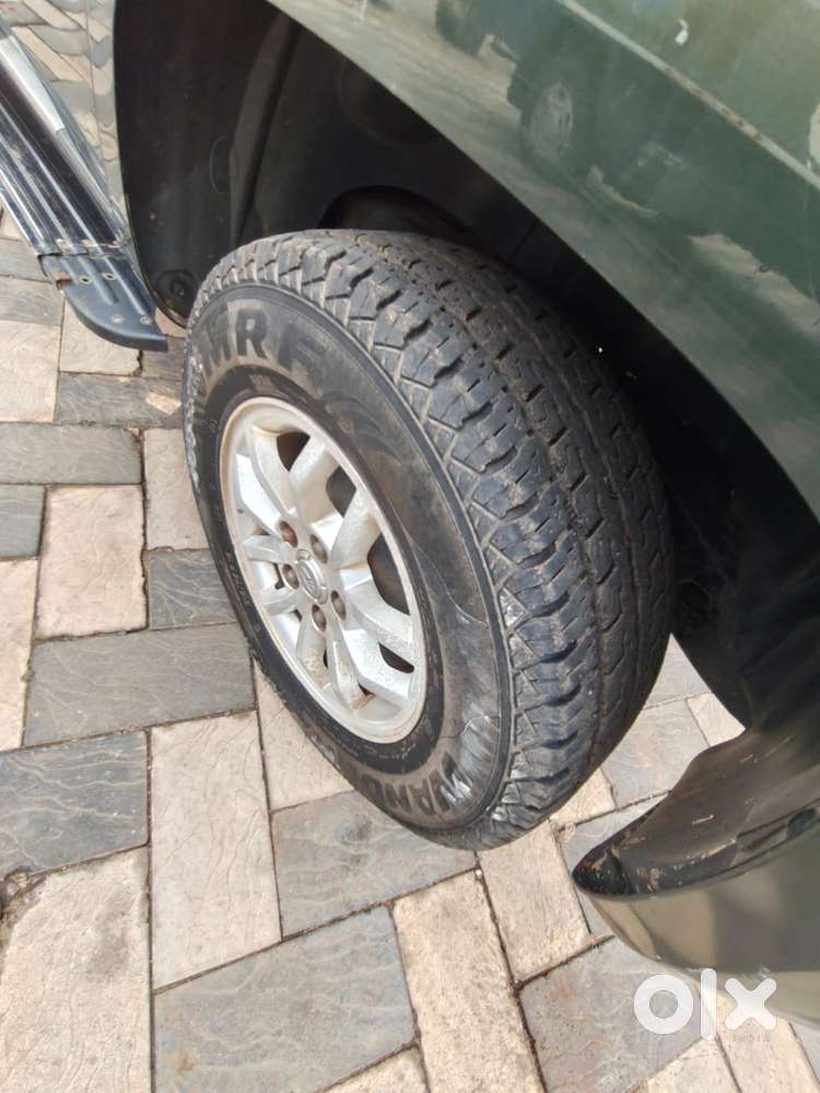 Mahindra Tuv 300 T8, 2017, Diesel