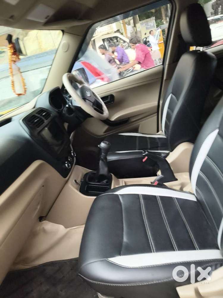 Mahindra Tuv 300 T4 Plus, 2019, Diesel