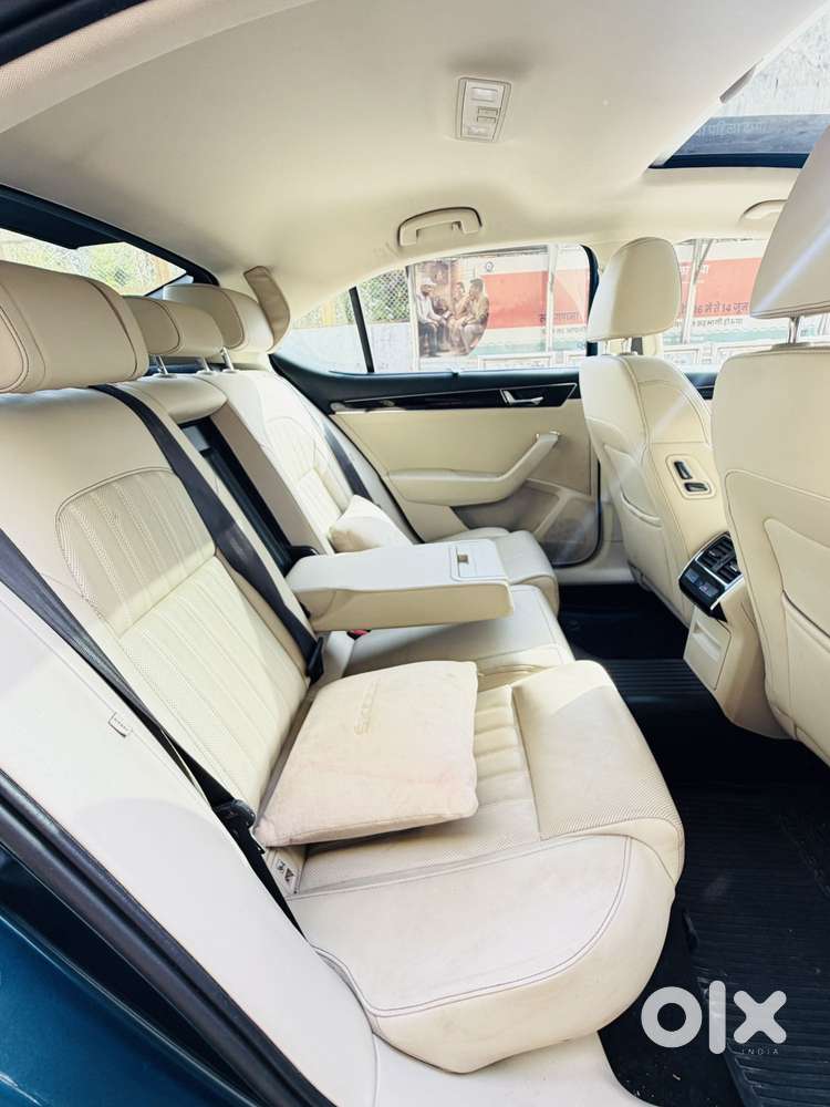 Skoda Superb L&k 1.8 Tsi At, 2020, Petrol