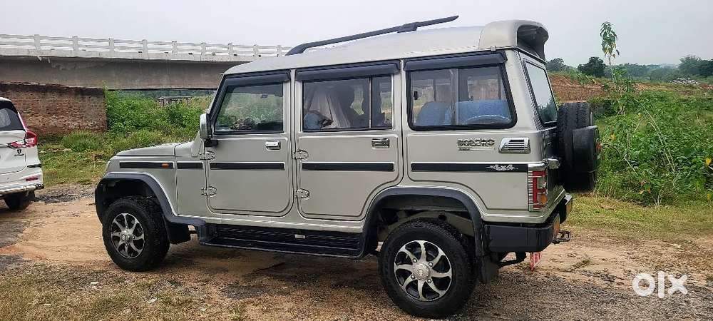 Mahindra Bolero Neo 2015