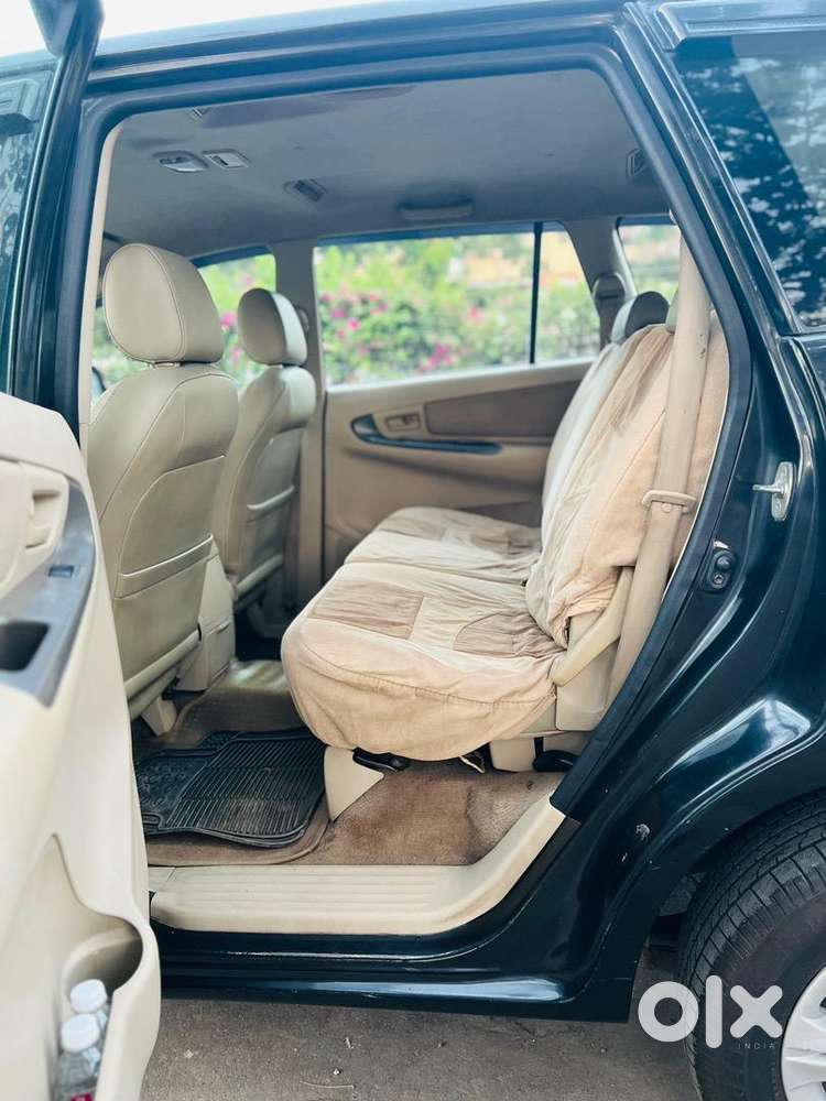 Toyota Innova 2.5g (8 Seater) 2008 Ending Model