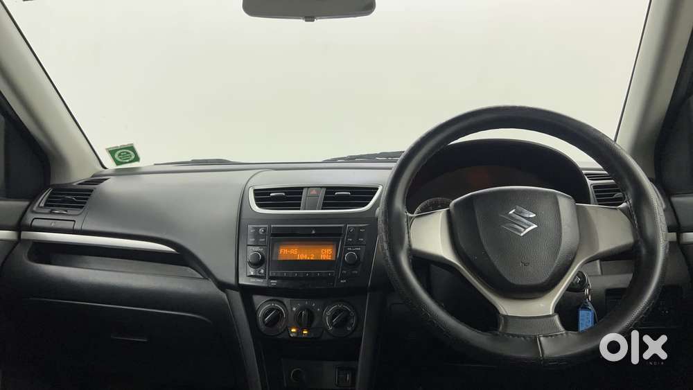 Maruti Suzuki Swift Vvt Vxi, 2016, Petrol