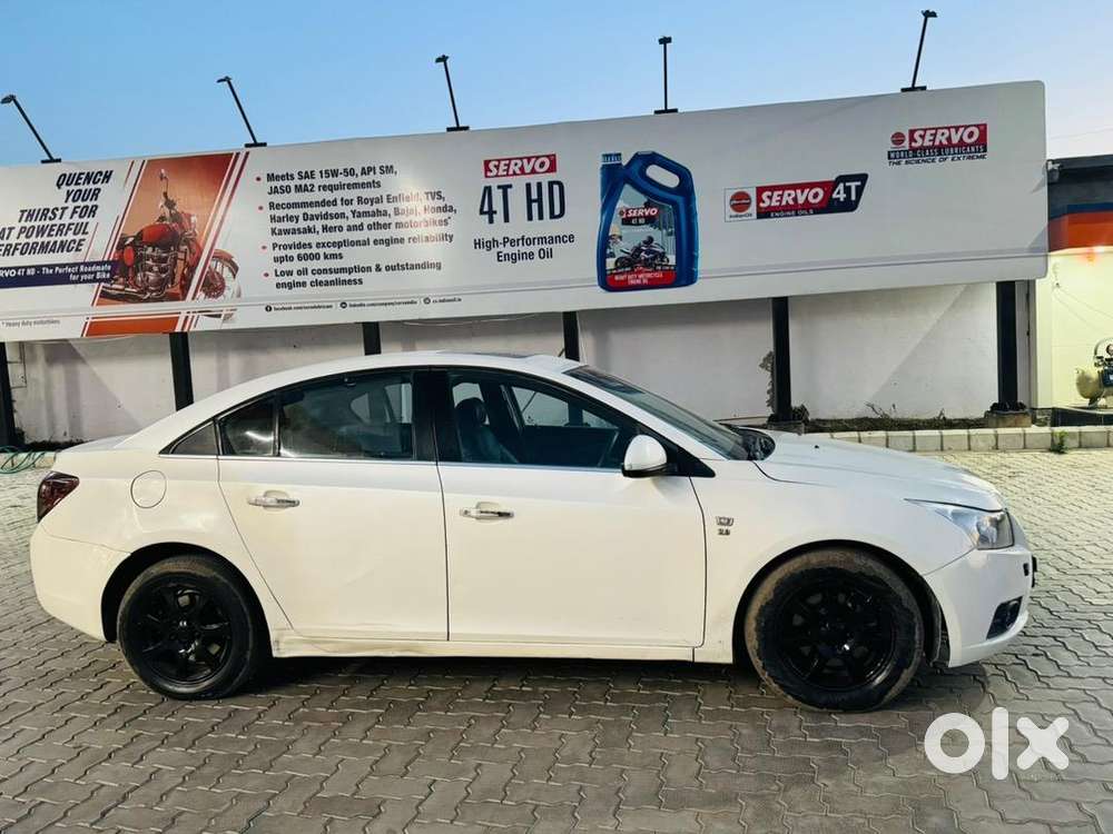 Chevrolet Cruze Diesel (sunroof)