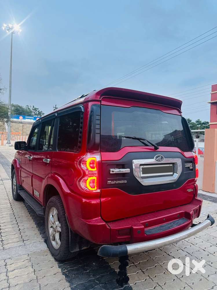 Mahindra Scorpio S10, 2015, Diesel