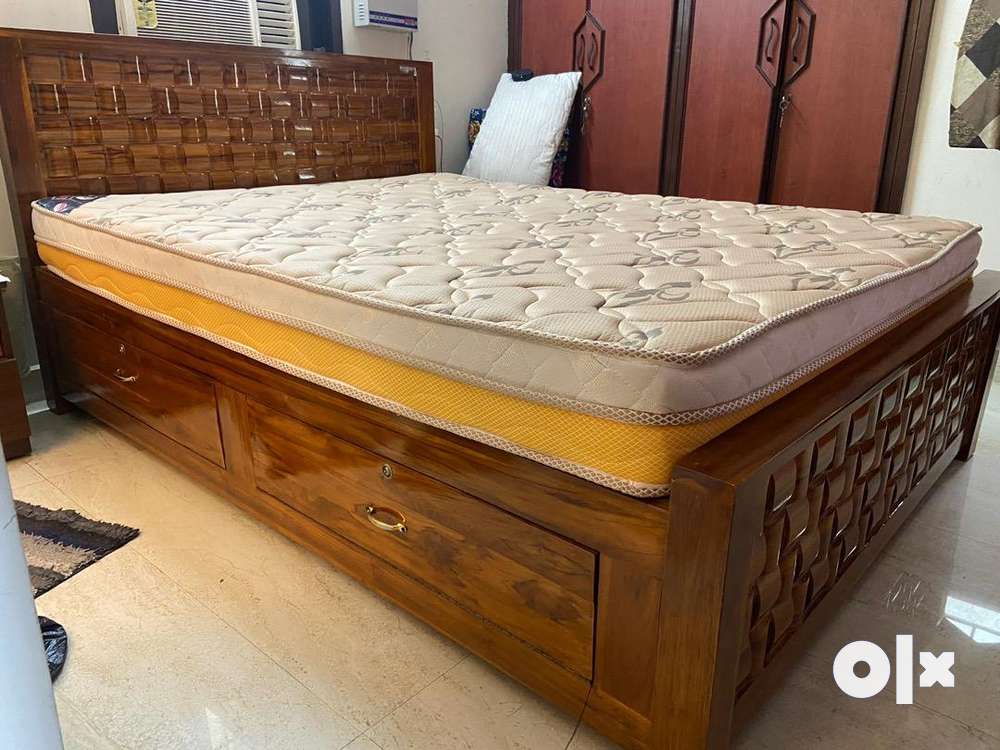 Sagwan wood deals bed old olx