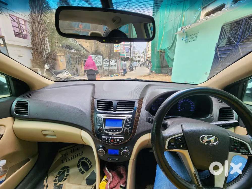 Hyundai Verna 2011