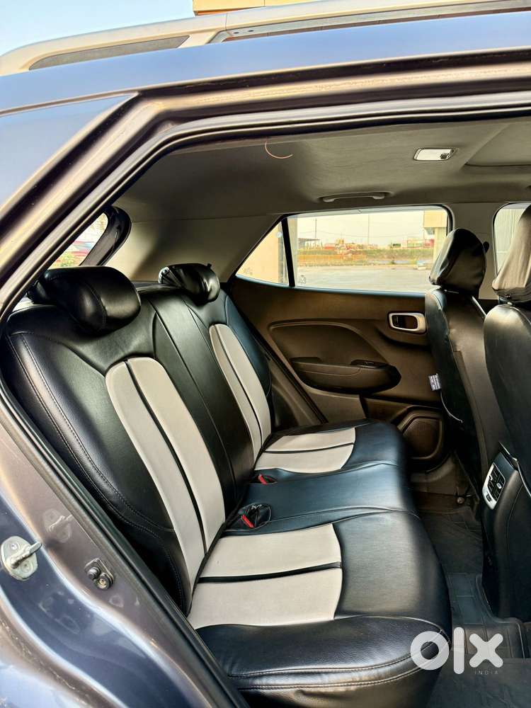 Hyundai Venue Sx (o) Mt 1.5 Diesel, 2019, Diesel