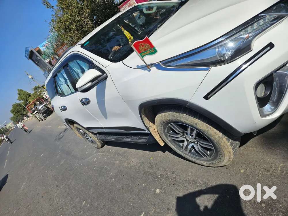 Toyota Fortuner 2017 Diesel 2wd गाड़ी शोरूम कंडीशन में हैं Army Person