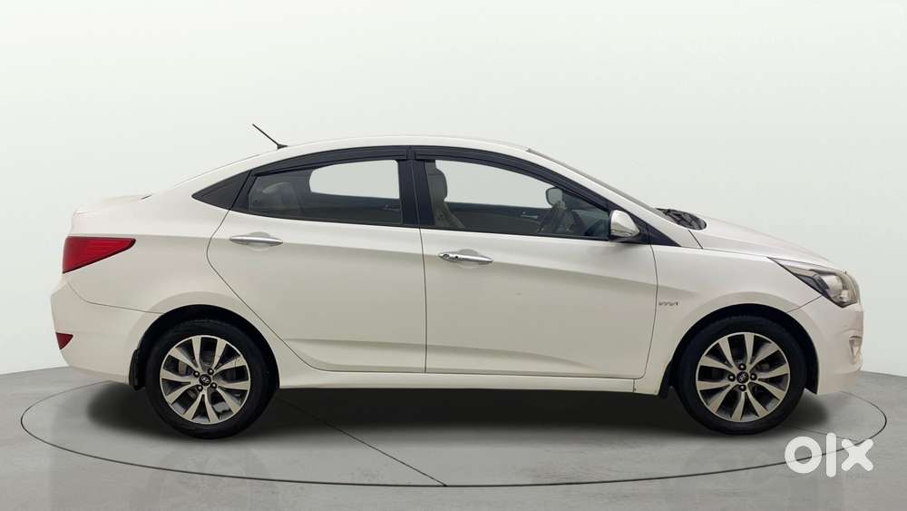 Hyundai Verna [ ] Fluidic 4s 1.6 Vtvt Sx, 2015, Petrol