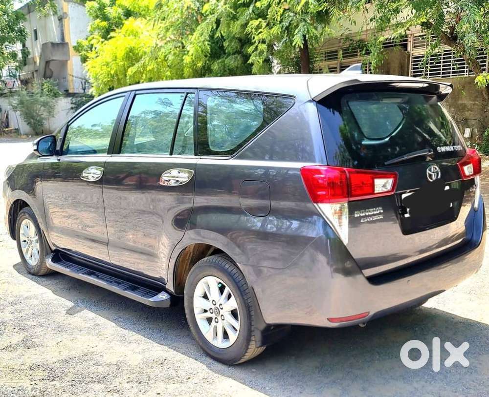 Toyota Innova Crysta 2.4 V 8 Str, 2017, Diesel