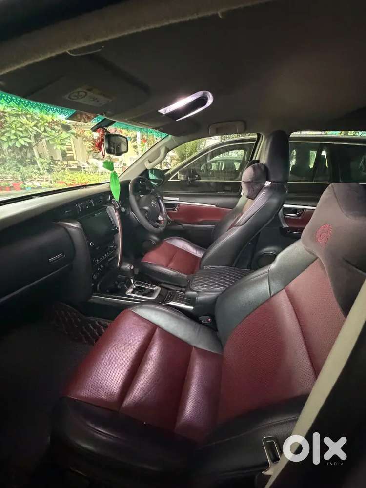 Toyota Fortuner Legender 2021 Suv