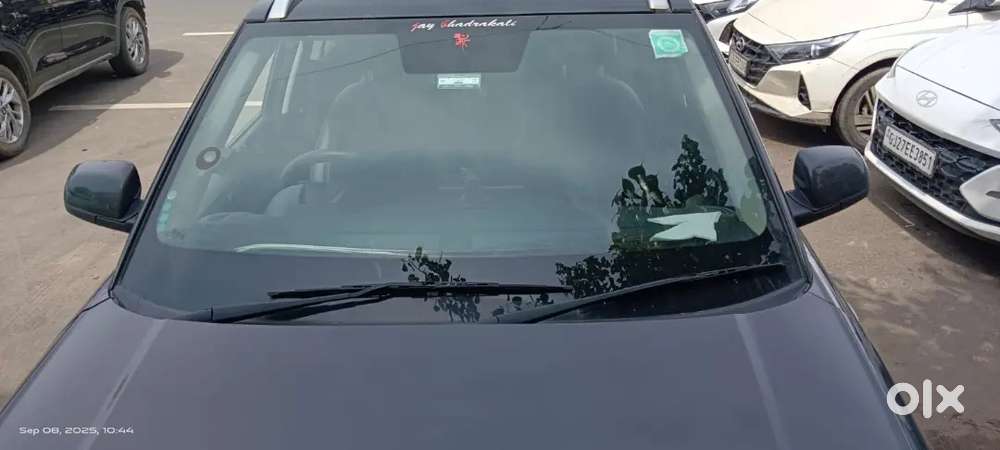 Hyundai Venue 2023 Petrol Well Maintained