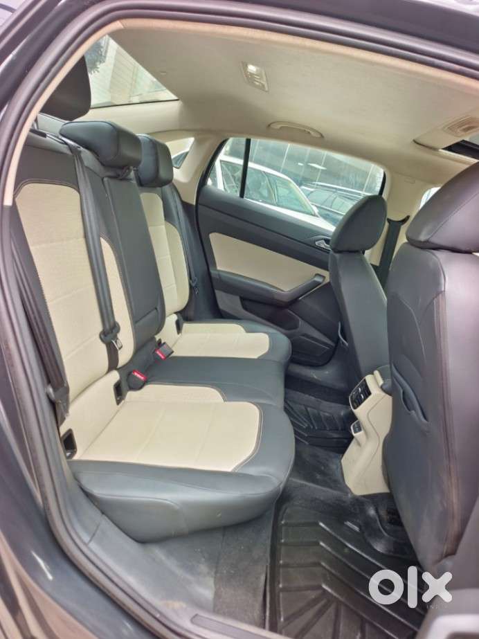 Skoda Slavia 1.0 Tsi Style At, 2024, Petrol