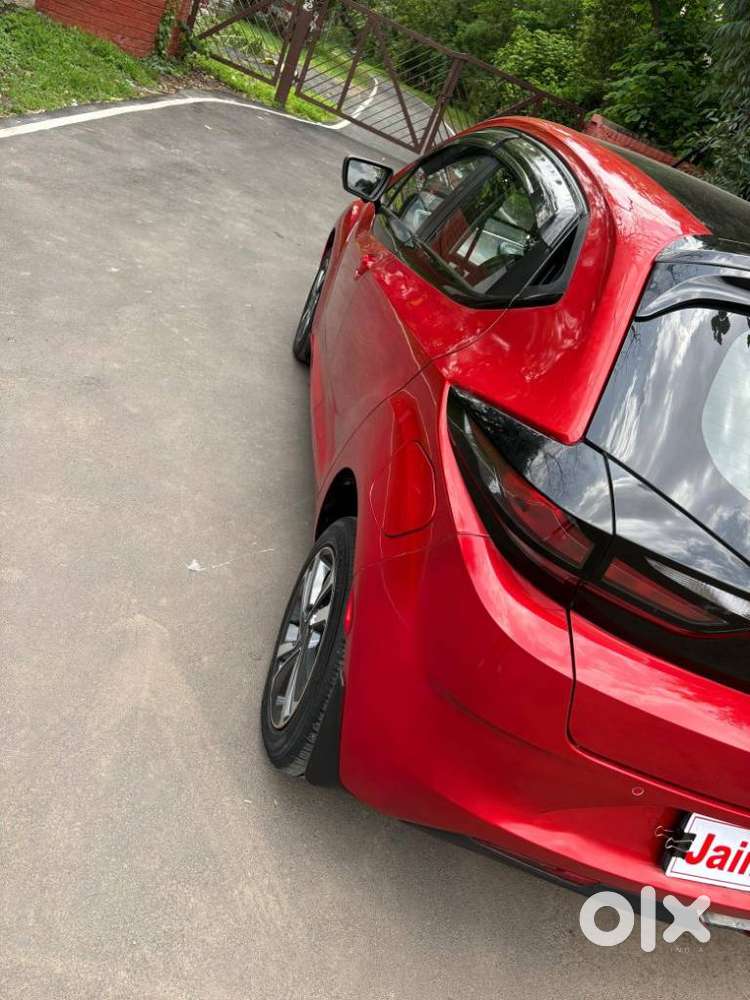 Tata Altroz Xz Plus (s), 2021, Petrol