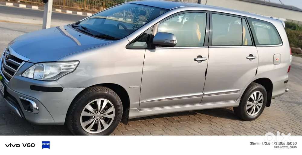 Toyota Innova 2.5 G 2015