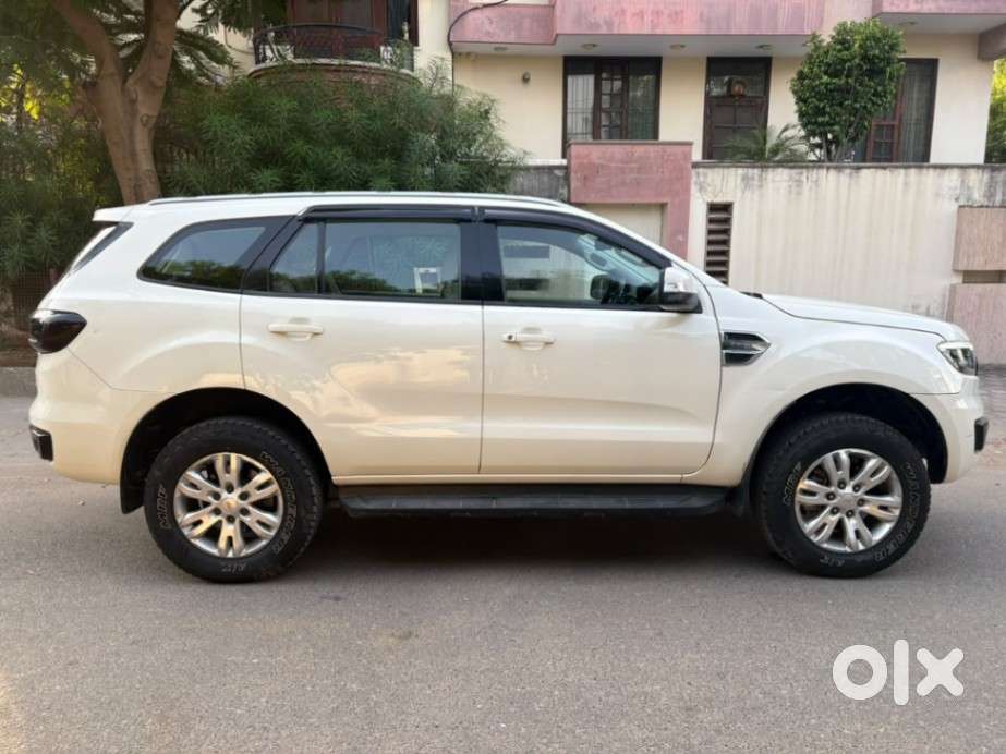 Ford Endeavour 2.2 Trend Mt 4x4, 2017, Diesel