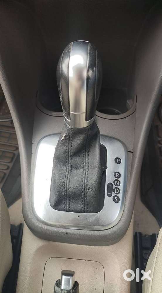 Volkswagen Vento Petrol Highline, 2011, Petrol