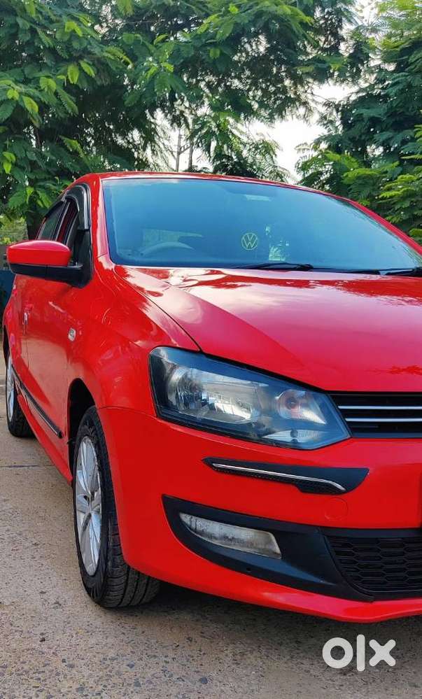 Volkswagen Polo Petrol Highline 1.6l, 2013, Petrol