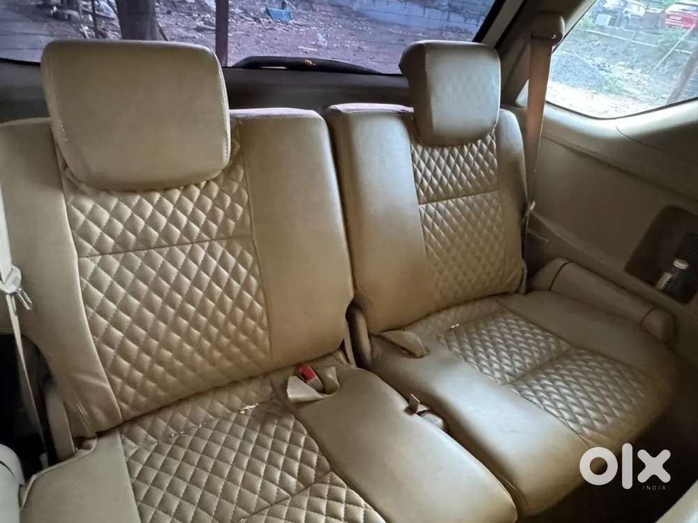 Toyota Fortuner 2011