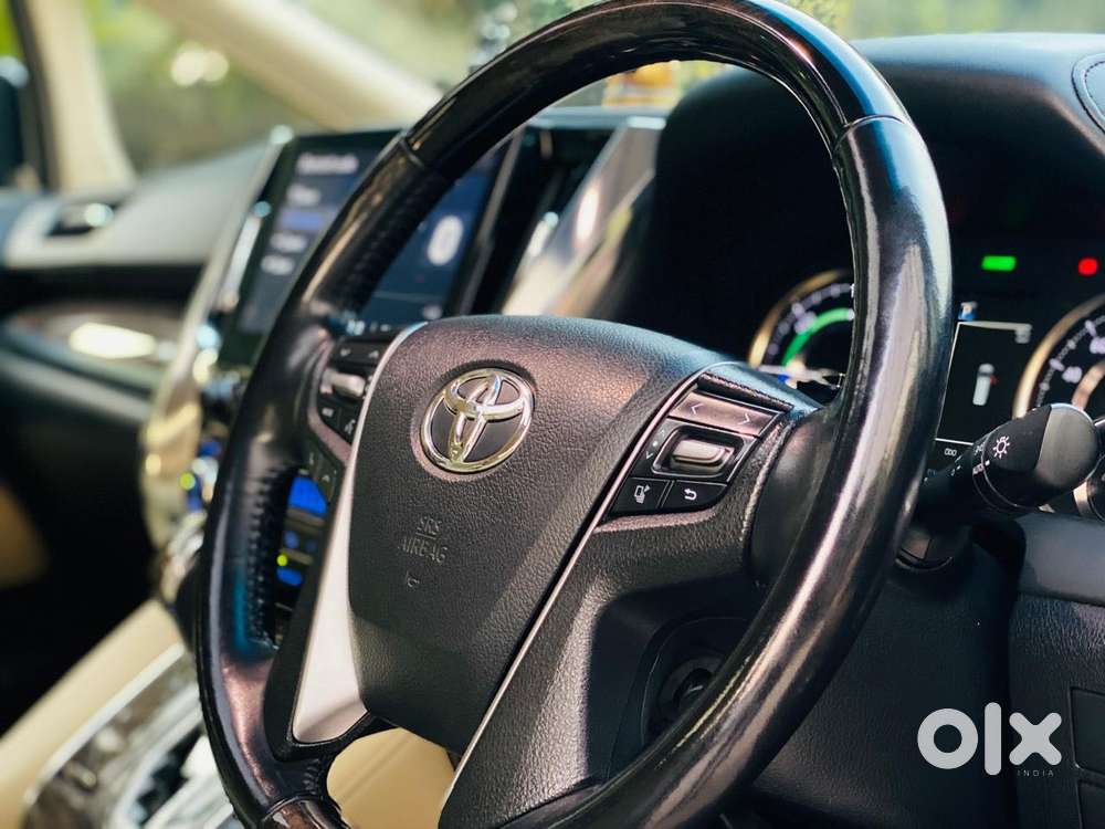 Toyota Vellfire Vip – Executive Lounge, 2023, Petrol