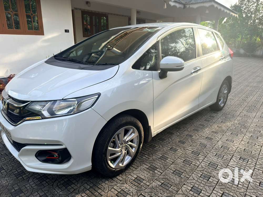 2021 Honda Jazz Vx Cvt Automatic  Excellent Condition  45,000 Km