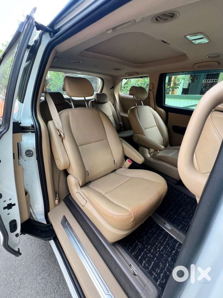 Kia Carnival 2021 Diesel Well Maintained