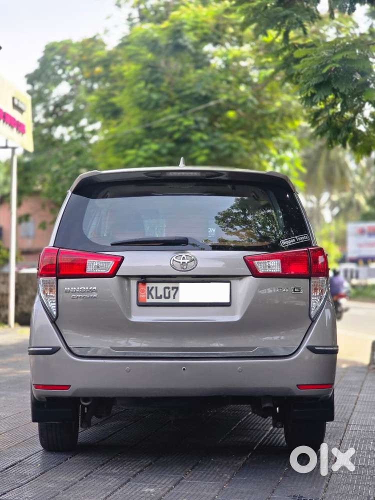 Toyota Innova Crysta 2.4 G Mt 7 Str, 2016, Diesel