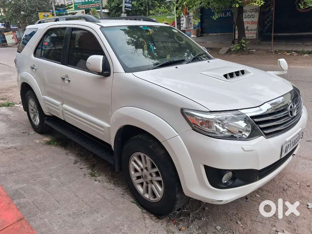 Toyota Fortuner Diesel At 2012