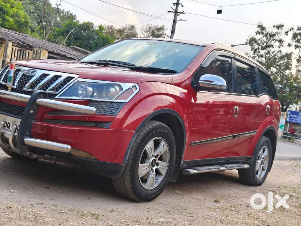 Mahindra Xuv500 W8  Model 2012 Colour Maroon