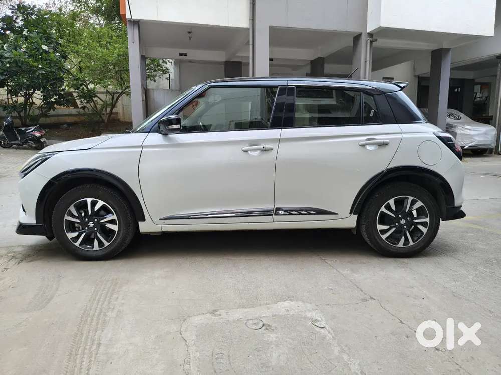 2024 Swift Zxi+ Amt Dualtone  5yr Warranty  14k Km  Vip Mh12 Pass