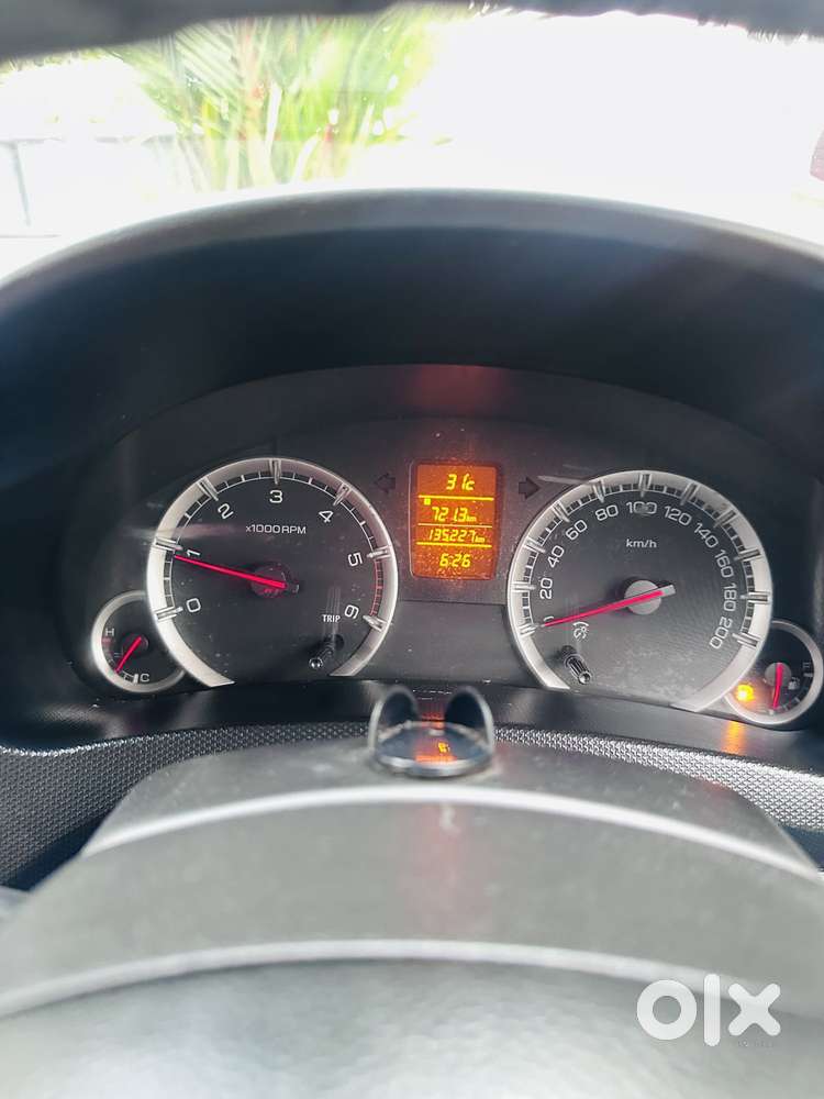 Maruti Suzuki Swift Ddis Zdi, 2012, Diesel