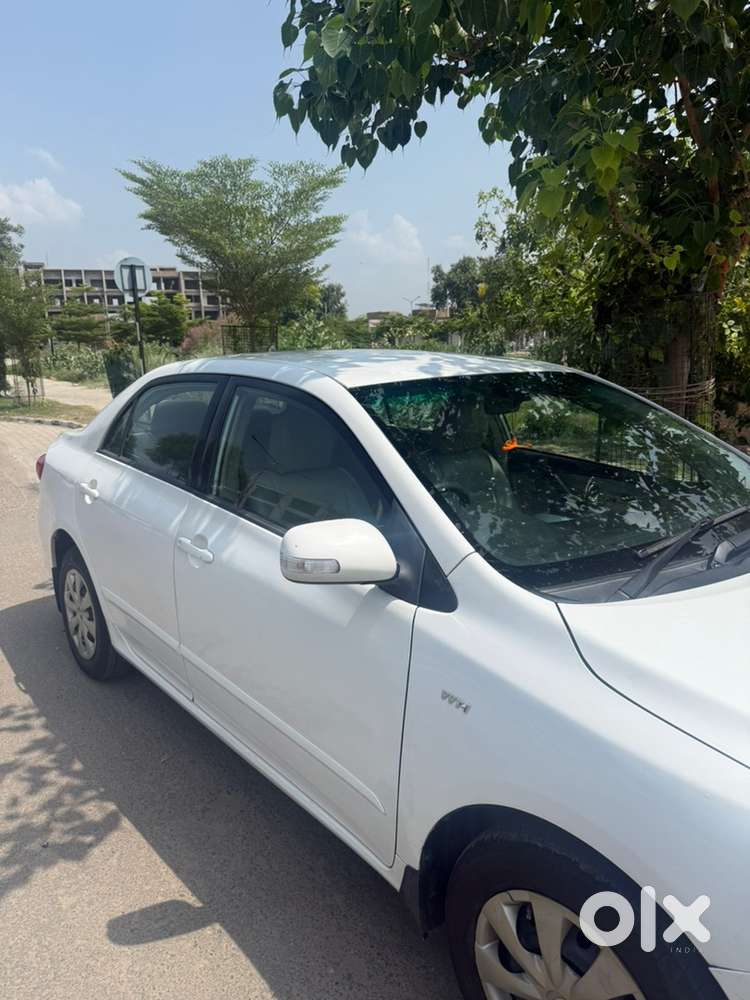 Urgent Sale Toyota Corolla Altis 2012 Limited Edition
