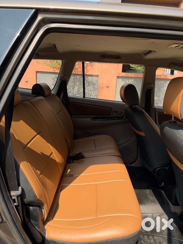 Toyota Innova 2.5 G (diesel) 8 Seater, 2015, Diesel