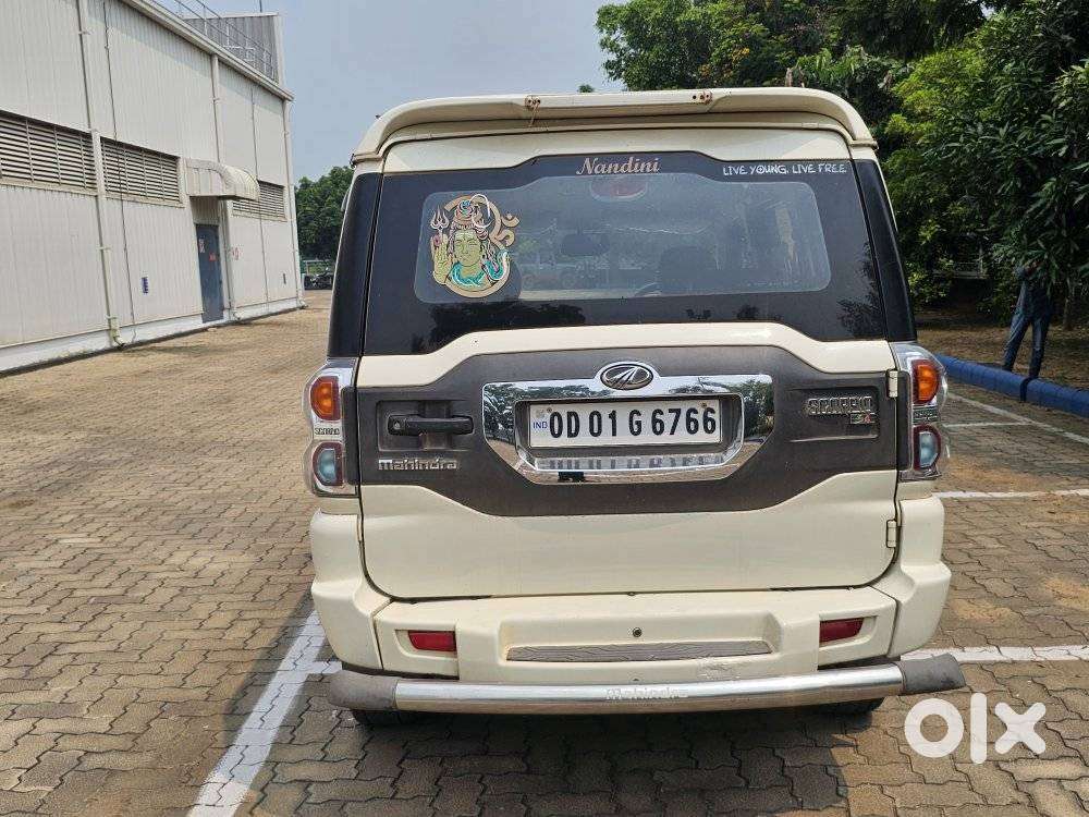 Mahindra Scorpio S4, 2015, Diesel