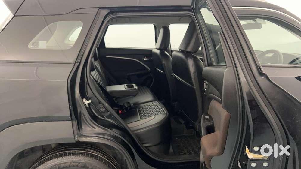 Maruti Suzuki Vitara Brezza 1.5 Zxi At, 2023, Petrol