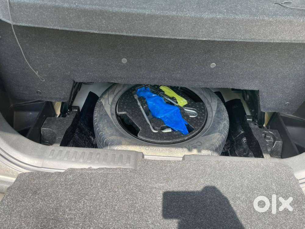 Maruti Suzuki Brezza Vxi Cng 2023 1 Owner Single Hand Drive