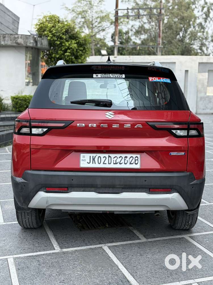 Maruti Suzuki Vitara Brezza Zxi + Mt Dual Tone, 2023, Petrol