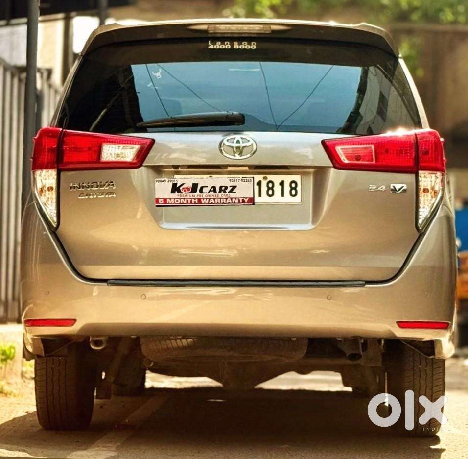 Toyota Innova Crysta 2.4 V, 2025, Diesel