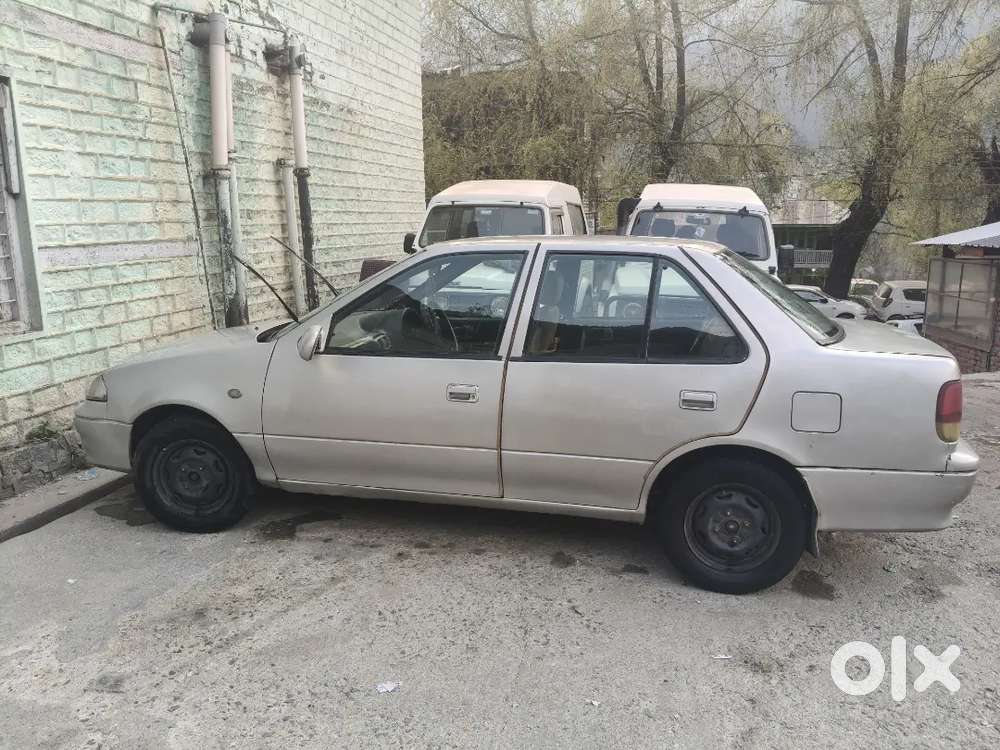 Maruti Suzuki Esteem 2005