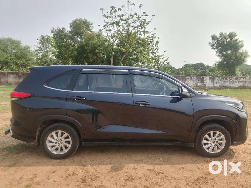 Toyota Innova Hycross 2024 Variant