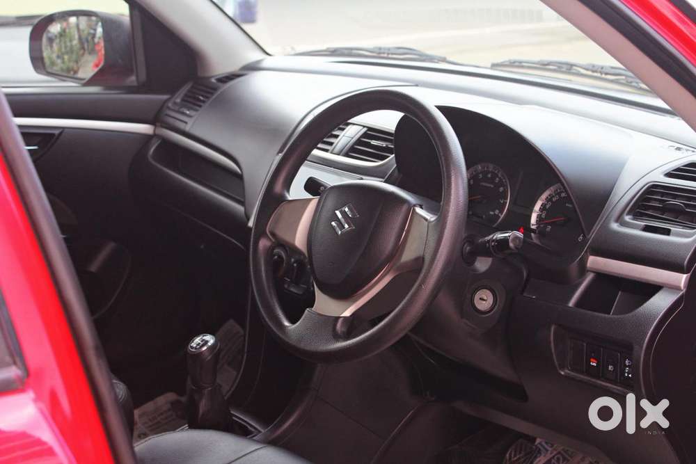 Maruti Suzuki Swift Vxi + Manual, 2016, Petrol