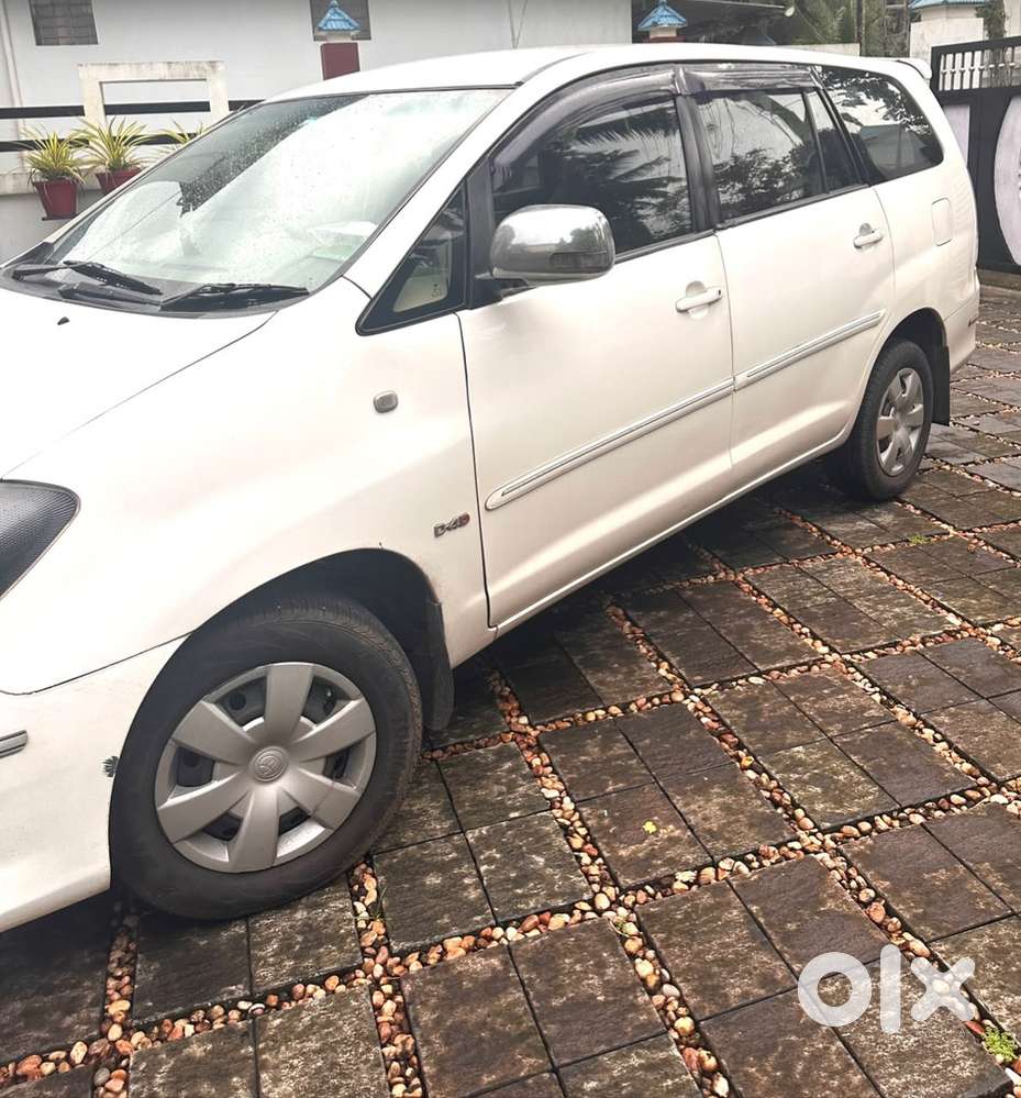 Toyota Innova 2007 Diesel Well Maintained, 4 New Tyres