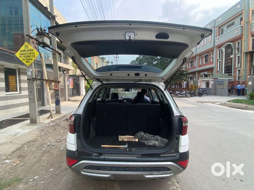 Hyundai Alcazar 2.0 Signature (o) Petrol At 6 Str, 2022, Petrol