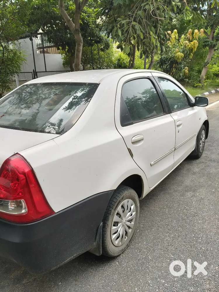 Toyota Etios 1.5 G 2012