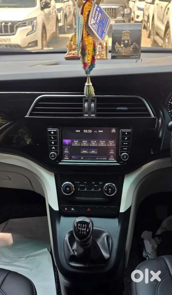 Mahindra Marazzo M6, 2018, Diesel
