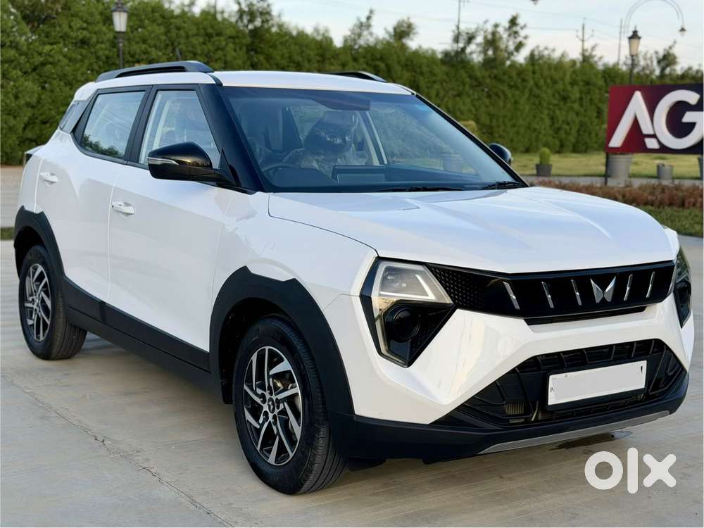 Mahindra Xuv 3xo Ax5 Pm At, 2024, Petrol