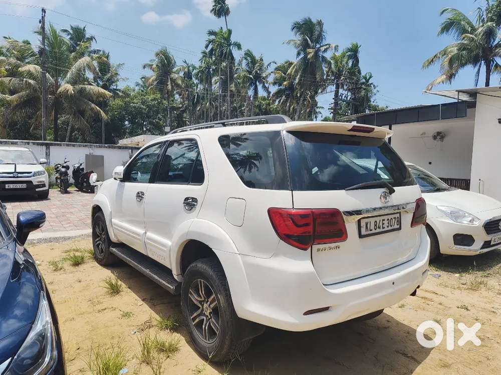 Toyota Fortuner 2015