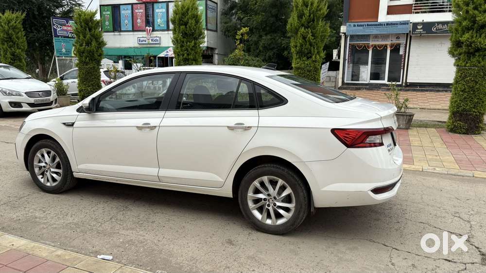 Skoda Slavia 1.5 Tsi Style, 2023, Petrol