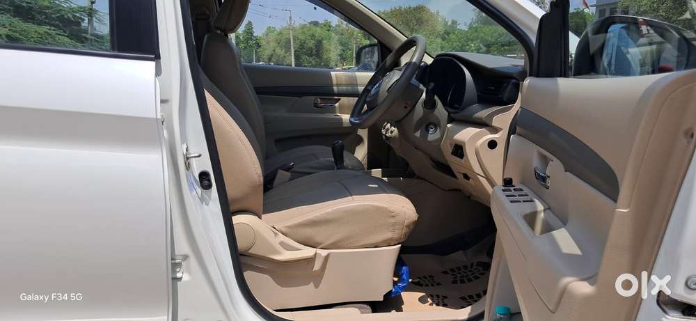 Maruti Suzuki Ertiga 1.5 Vxi, 2024, Petrol