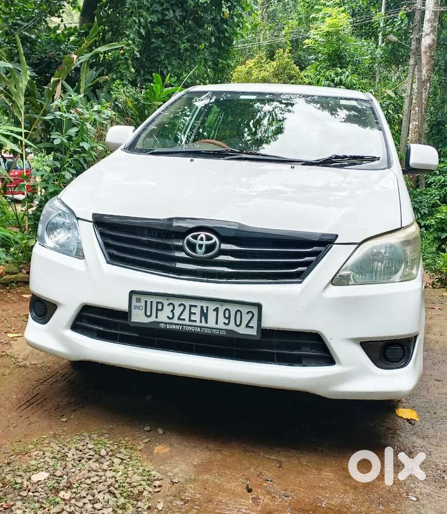 Toyota Innova 2013 Diesel Well Maintained